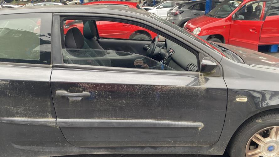 Image Porte avant gauche - FIAT STILO