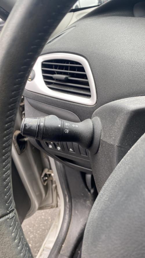 Image Com (Bloc Contacteur Tournant+Commodo Essuie Glace+Commodo Phare) - RENAULT SCENIC 3