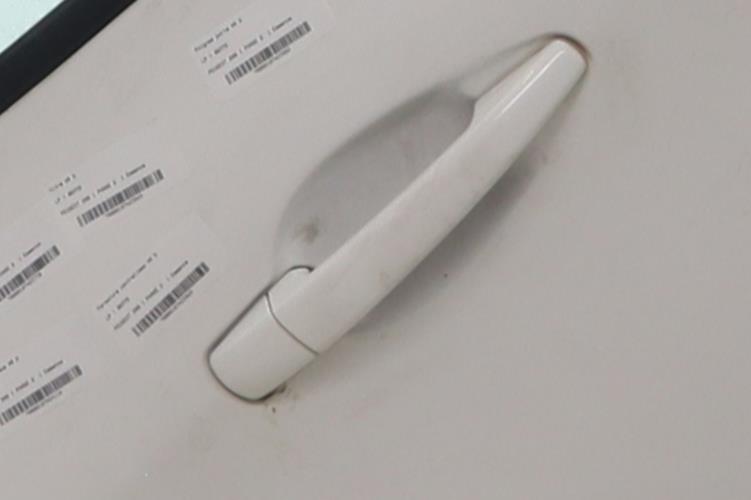 Image Poignee porte arriere droit - PEUGEOT 208 1