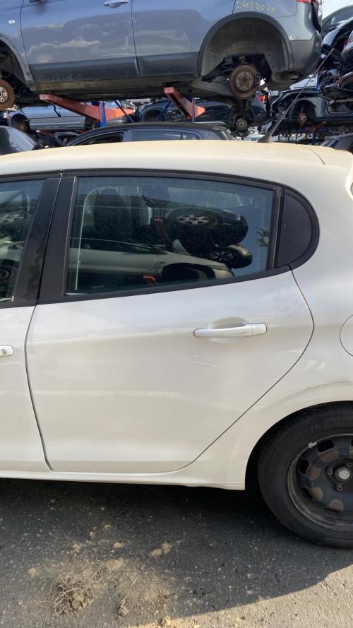 Image Vitre arriere gauche - PEUGEOT 208 1