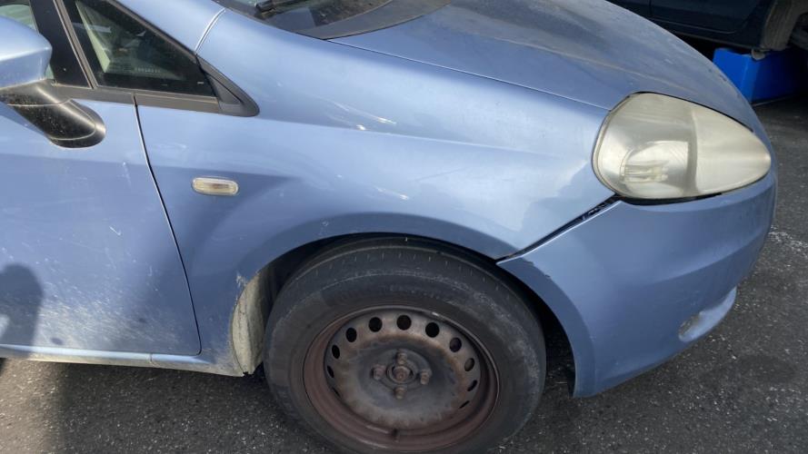 Image Pare choc avant - FIAT GRANDE PUNTO