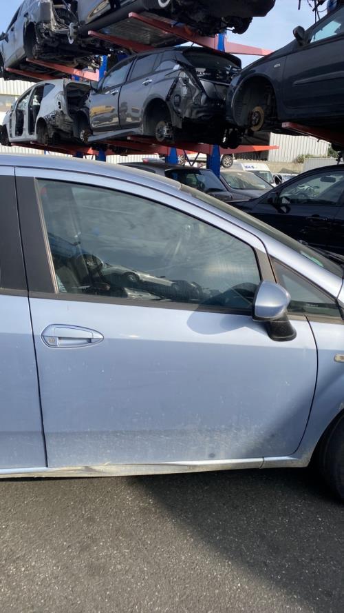 Image Porte avant droit - FIAT GRANDE PUNTO