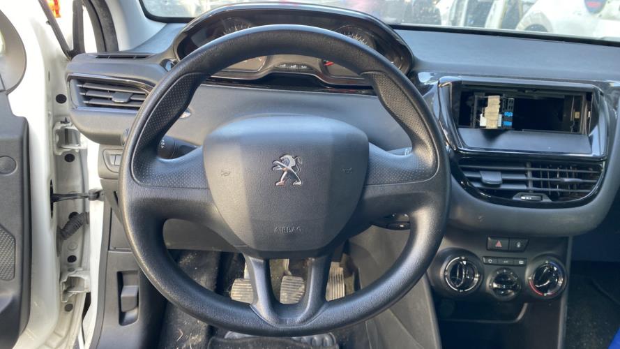 Image Volant - PEUGEOT 208 1