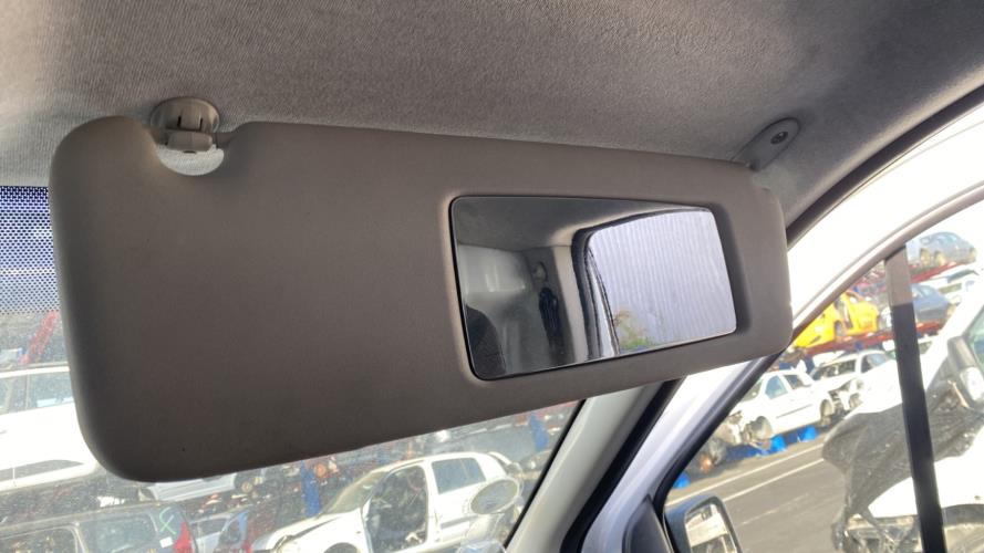 Image Pare soleil droit - RENAULT TRAFIC 3 COURT