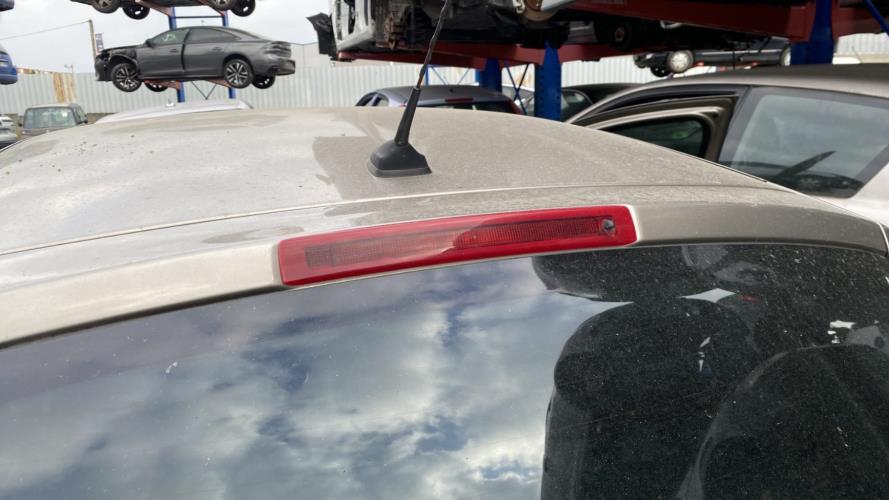 Image Feu arriere stop central - RENAULT CLIO 3