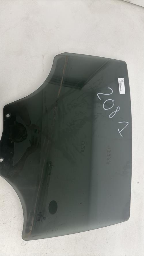 Image Vitre arriere droit - PEUGEOT 208 1