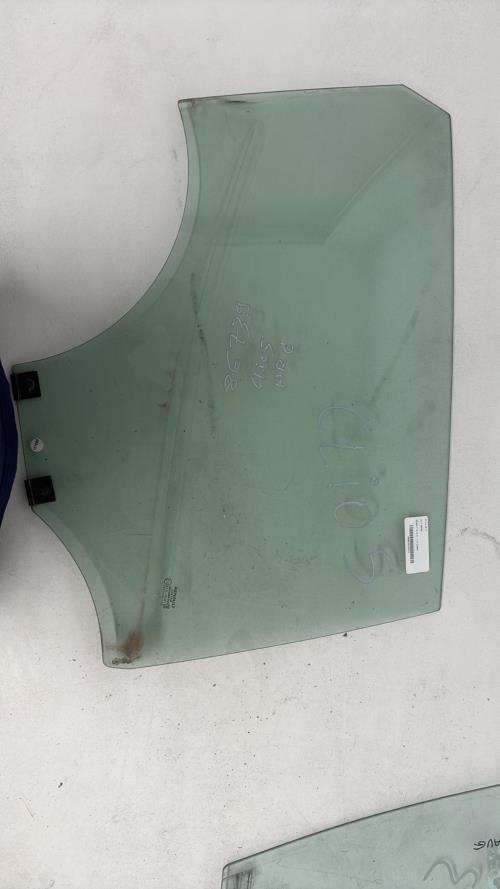 Image Vitre arriere droit - RENAULT CLIO 5