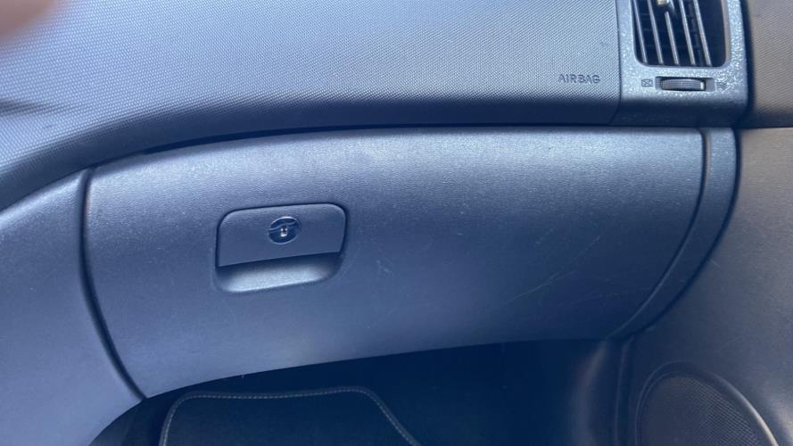 Image Boite a gants - HYUNDAI I 30 1