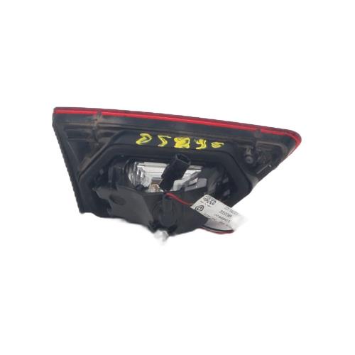 Image Feu arriere secondaire droit (feux) - RENAULT CLIO 4