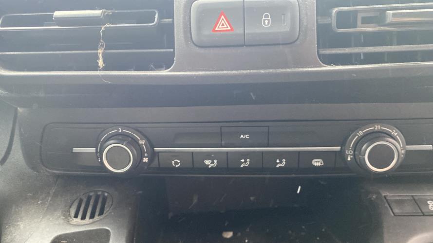 Image Commande chauffage - PEUGEOT PARTNER 3