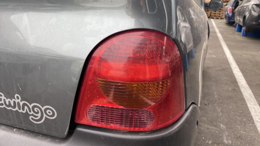 Image Feu arriere principal droit (feux) - RENAULT TWINGO 1
