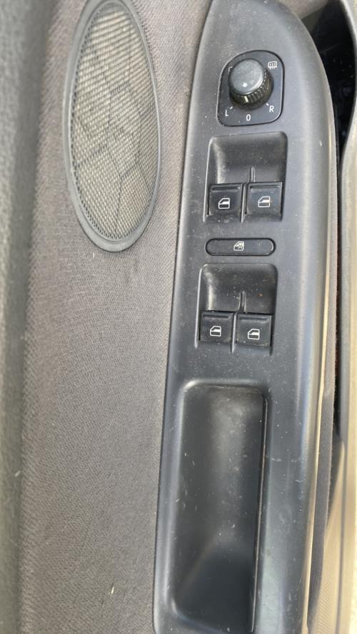 Image Interrupteur de leve vitre avant gauche - VOLKSWAGEN GOLF PLUS