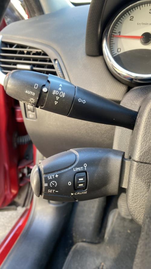 Image Com (Bloc Contacteur Tournant+Commodo Essuie Glace+Commodo Phare) - PEUGEOT 207
