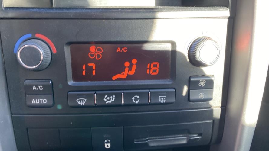 Image Commande chauffage - PEUGEOT 207