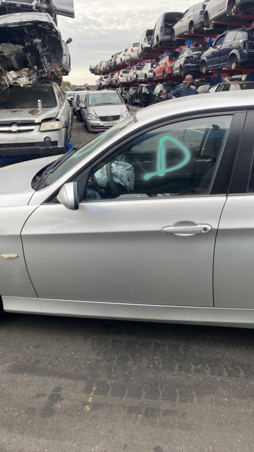 Image Porte avant gauche - BMW SERIE 3 E90