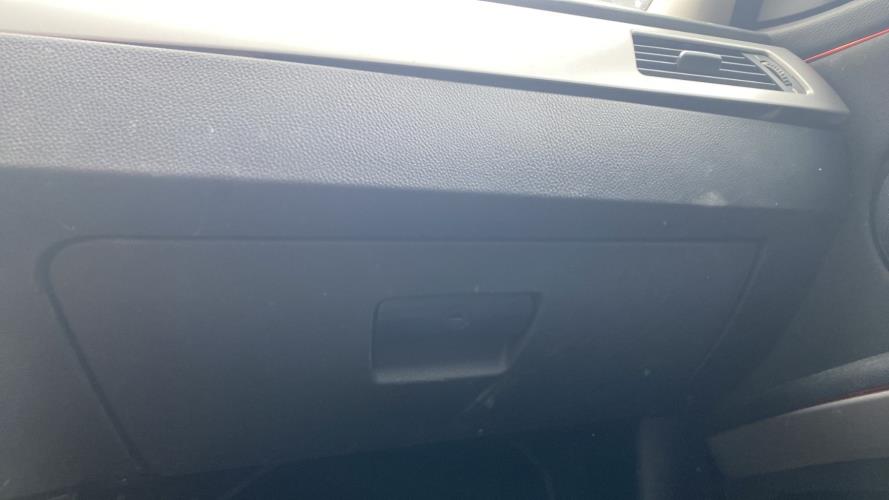 Image Boite a gants - BMW SERIE 3 E90