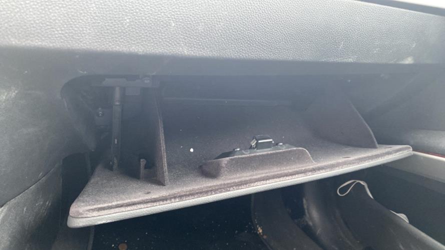 Image Boite a gants - BMW SERIE 3 E90