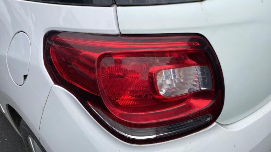 Image Feu arriere principal gauche (feux) - CITROEN DS3