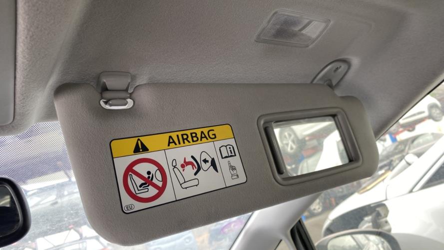 Image Pare soleil droit - TOYOTA PRIUS+