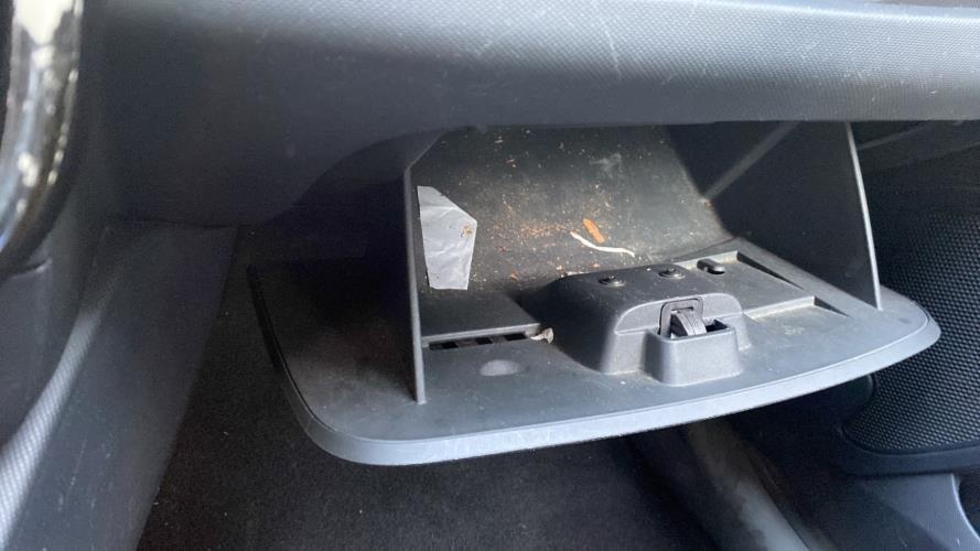 Image Boite a gants - RENAULT CLIO 4