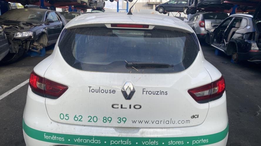 Image Feu arriere secondaire gauche (feux) - RENAULT CLIO 4