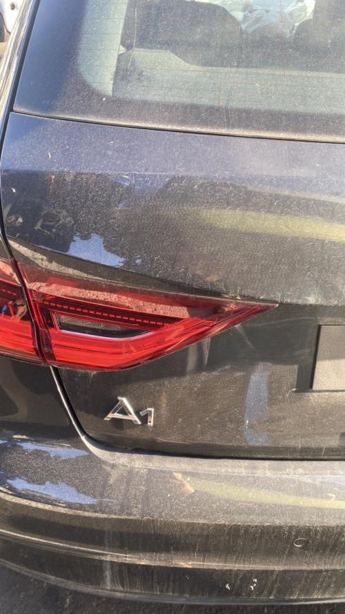 Image Feu arriere secondaire gauche (feux) - AUDI A1 2