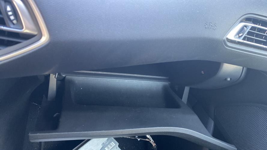 Image Boite a gants - PEUGEOT 308 2