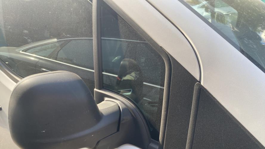 Image Custode avant droit (porte) - CITROEN BERLINGO 3