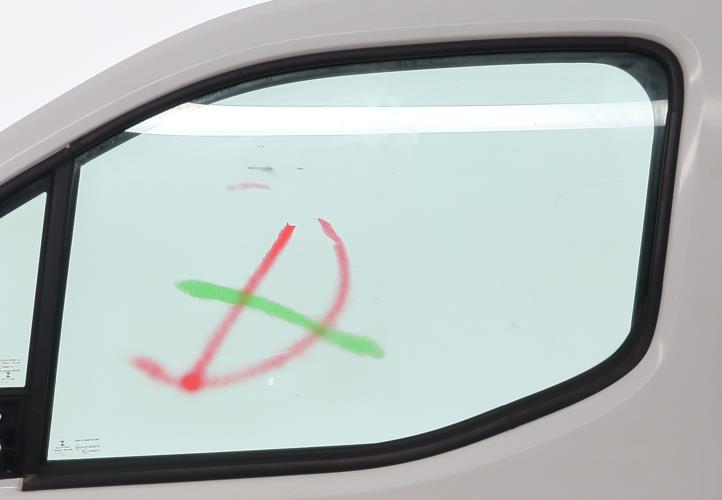 Image Vitre avant gauche - CITROEN BERLINGO 3