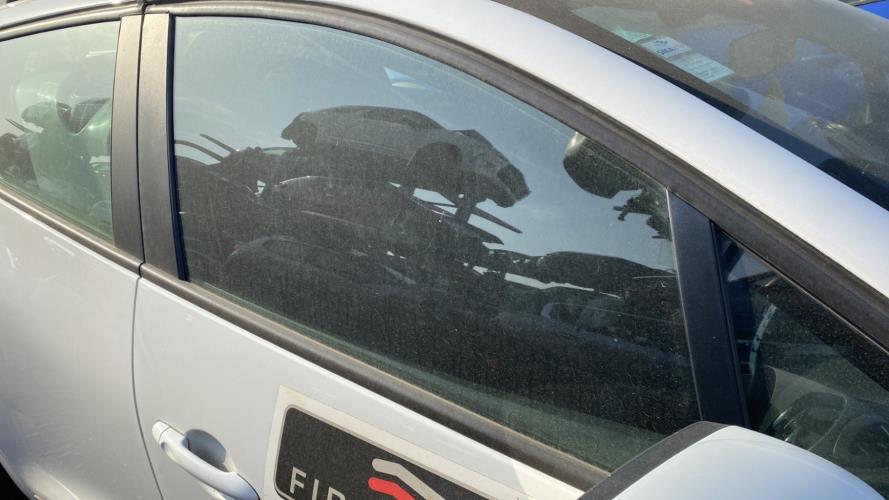 Image Vitre avant droit - RENAULT CLIO 4