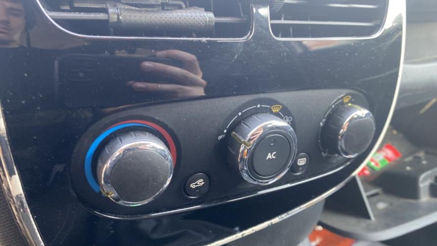 Image Commande chauffage - RENAULT CLIO 4