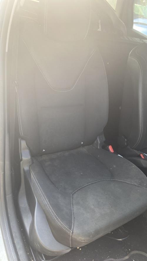 Image Siege avant droit - RENAULT CLIO 4