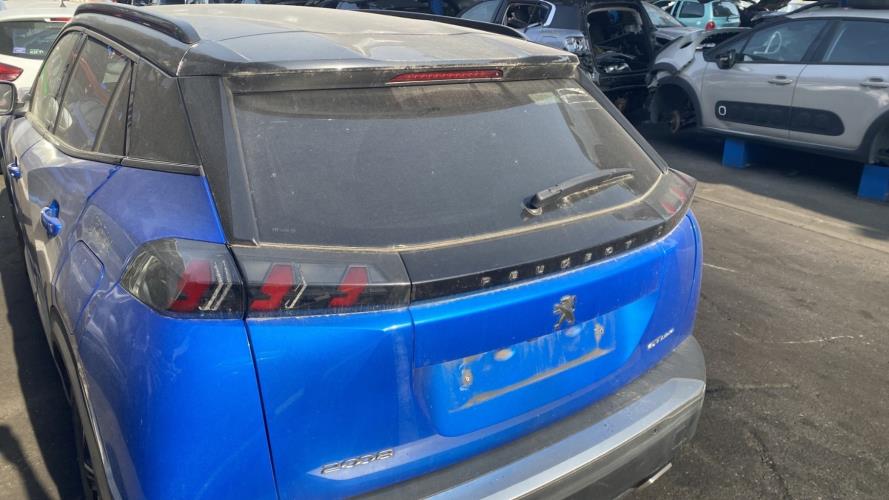 Image Feu arriere stop central - PEUGEOT 2008 2
