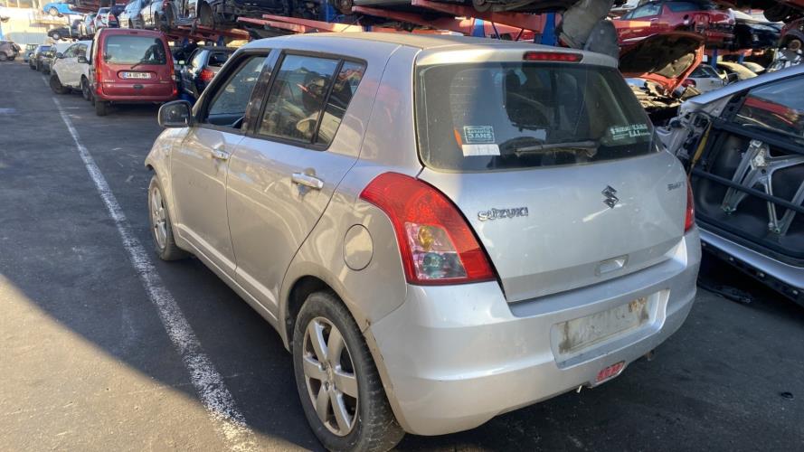Image Renfort pare choc arriere (traverse) - SUZUKI SWIFT 3