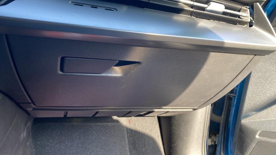 Image Boite a gants - AUDI A3 4 LIMOUSINE