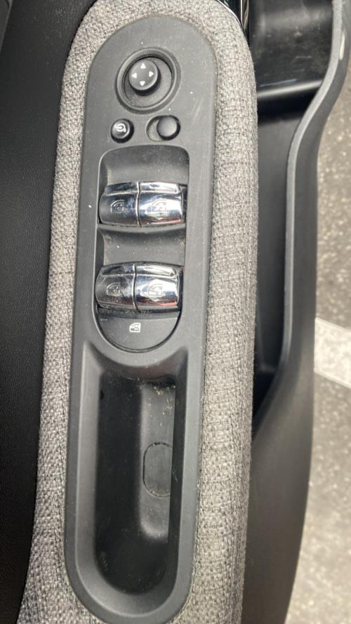 Image Interrupteur de leve vitre avant gauche - MINI MINI 3 F60