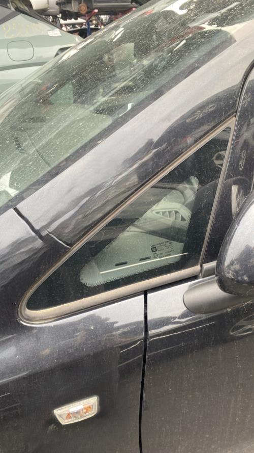 Image Custode avant gauche - OPEL CORSA D