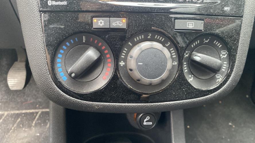 Image Commande chauffage - OPEL CORSA D