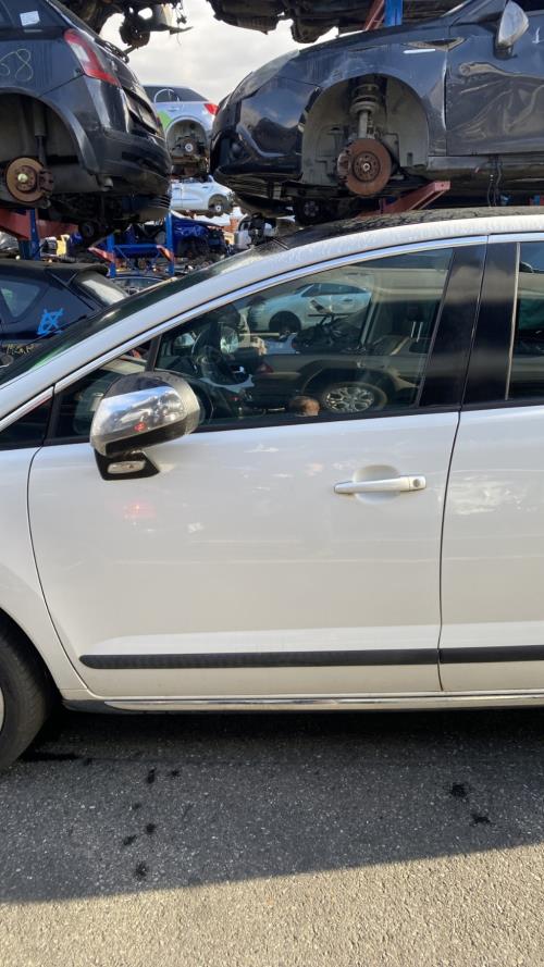 Image Porte avant gauche - PEUGEOT 3008 1