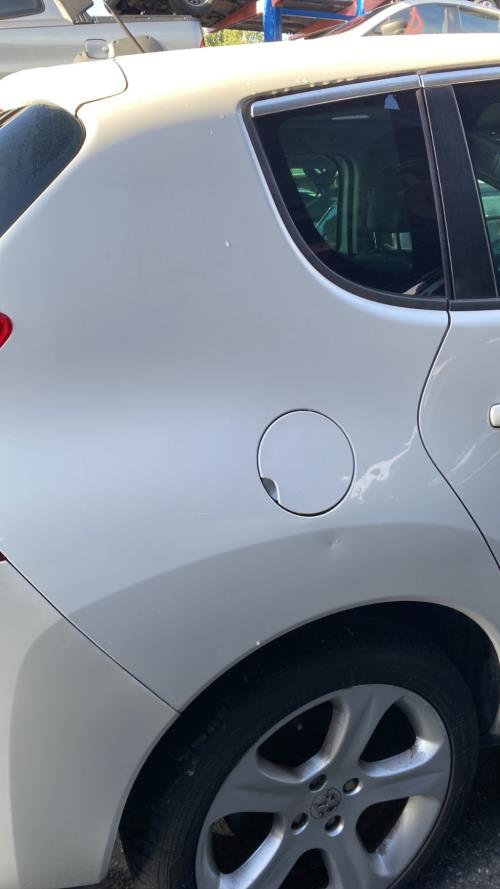 Image Trappe d'essence - PEUGEOT 3008 1