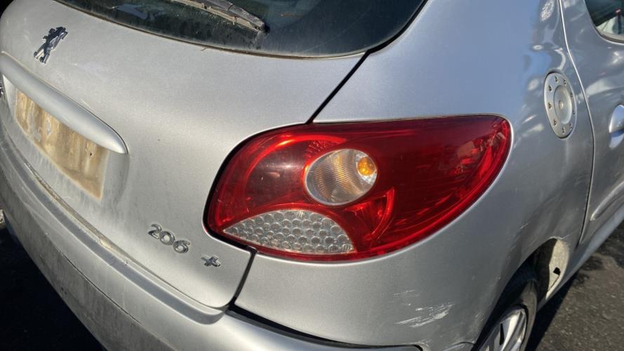 Image Feu arriere principal droit (feux) - PEUGEOT 206+