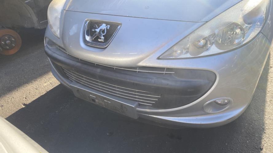 Image Pare choc avant - PEUGEOT 206+