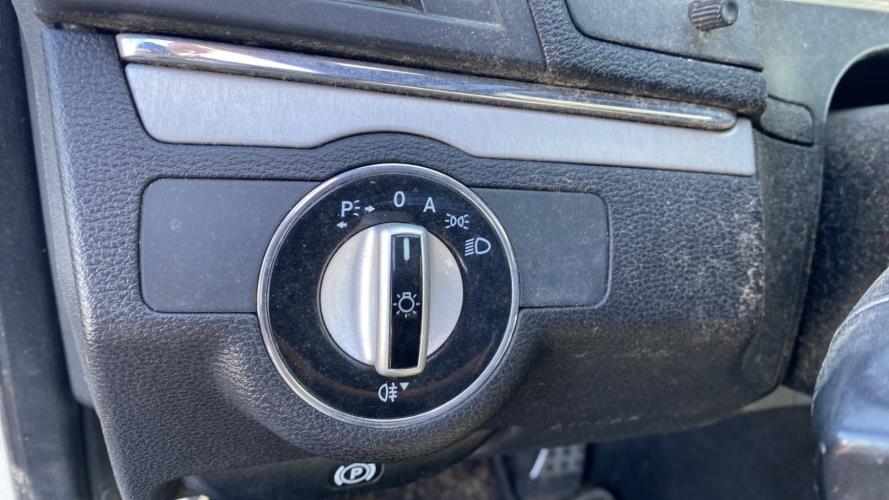 Image Commande de phare - MERCEDES CLASSE E 207