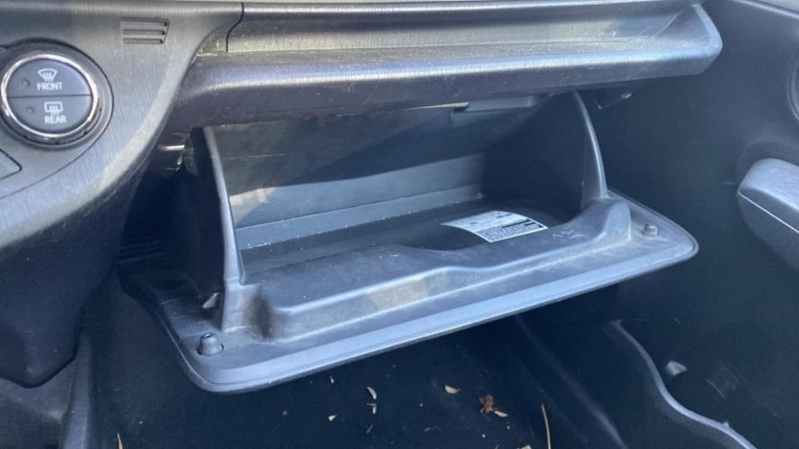 Image Boite a gants - TOYOTA YARIS 3
