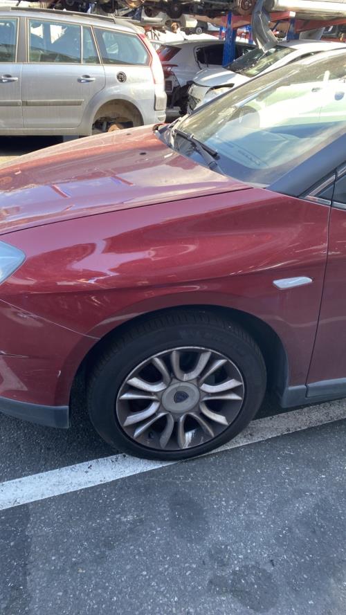 Image Aile avant gauche - LANCIA DELTA 3