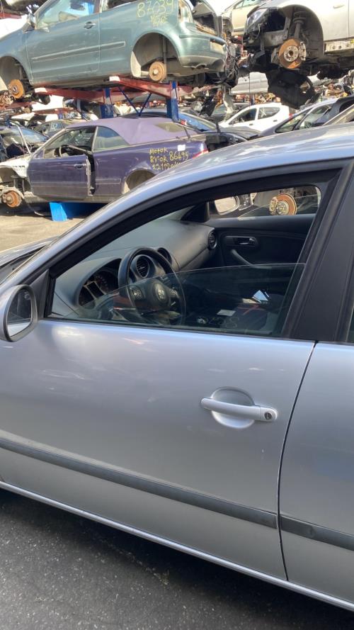 Image Porte avant gauche - SEAT IBIZA 3