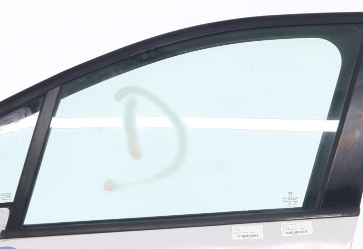 Image Vitre avant gauche - PEUGEOT 208 1