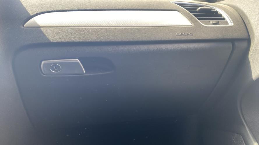 Image Boite a gants - AUDI A4 3
