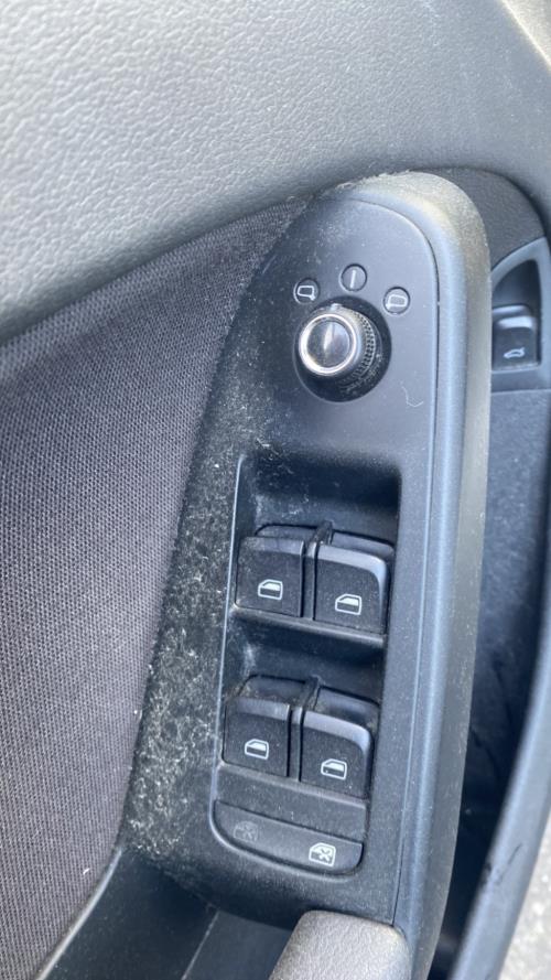 Image Interrupteur de leve vitre avant gauche - AUDI A4 3