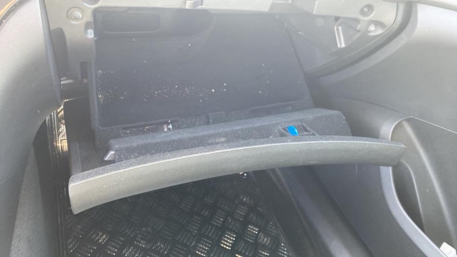 Image Boite a gants - OPEL INSIGNIA 1